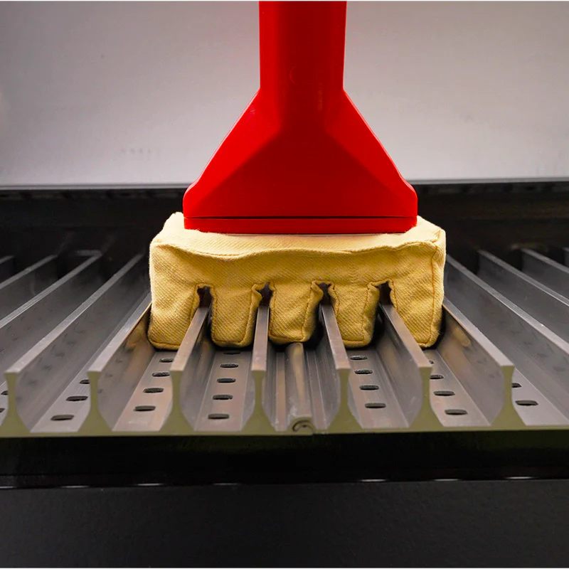 For Me: Grill Grate Brush with Dunk Tank - Image 4