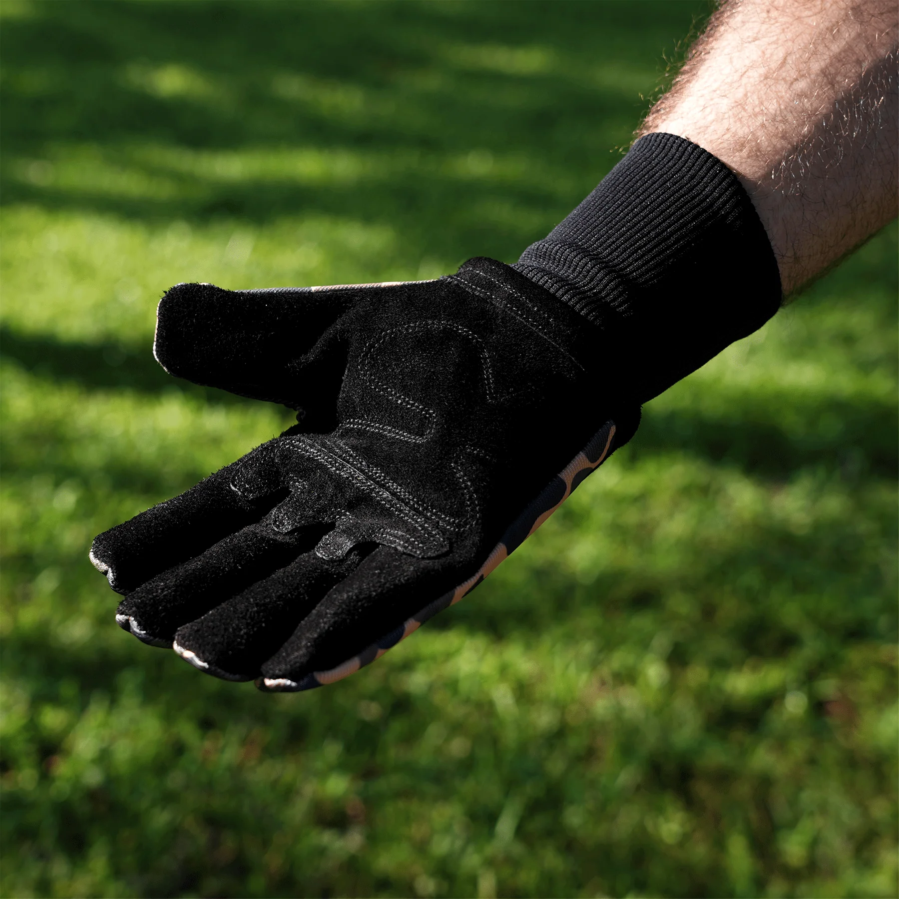 Rescue Grilling Gloves Camo Edition - Image 5